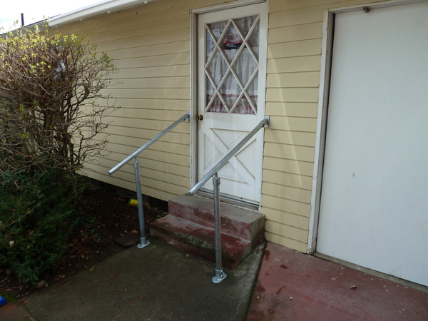 outdoor handrails for concrete steps