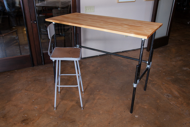 Adjustable Height Standing Desk, How To Build An Adjustable Table