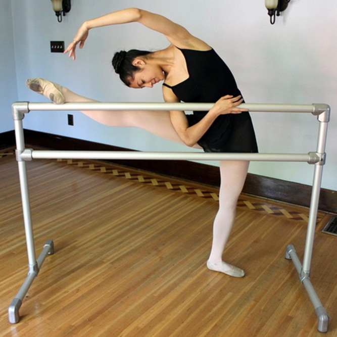 Freestanding ballet barre